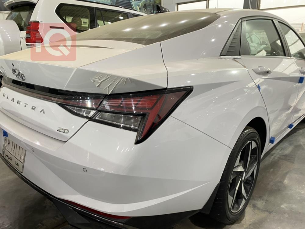 هیوندای ئەلەنترا